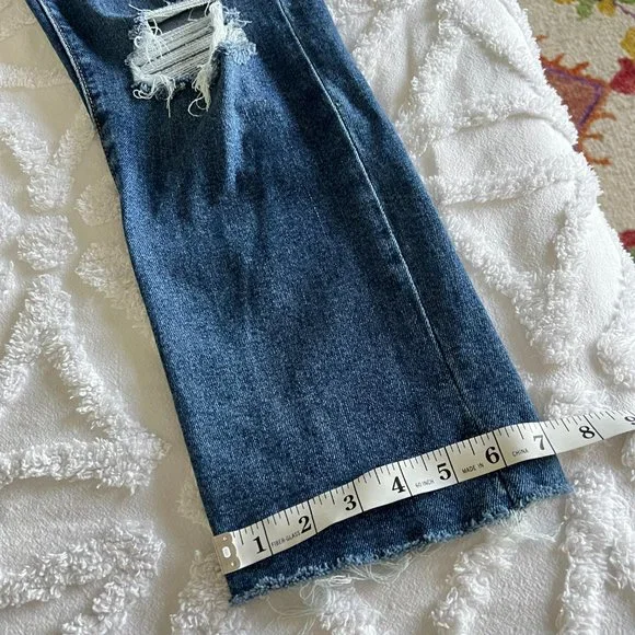 LEVI'S Wedgie Straight Hi Rise Button Fly Blue Distressed Jeans Size 30 - Picture 12 of 12